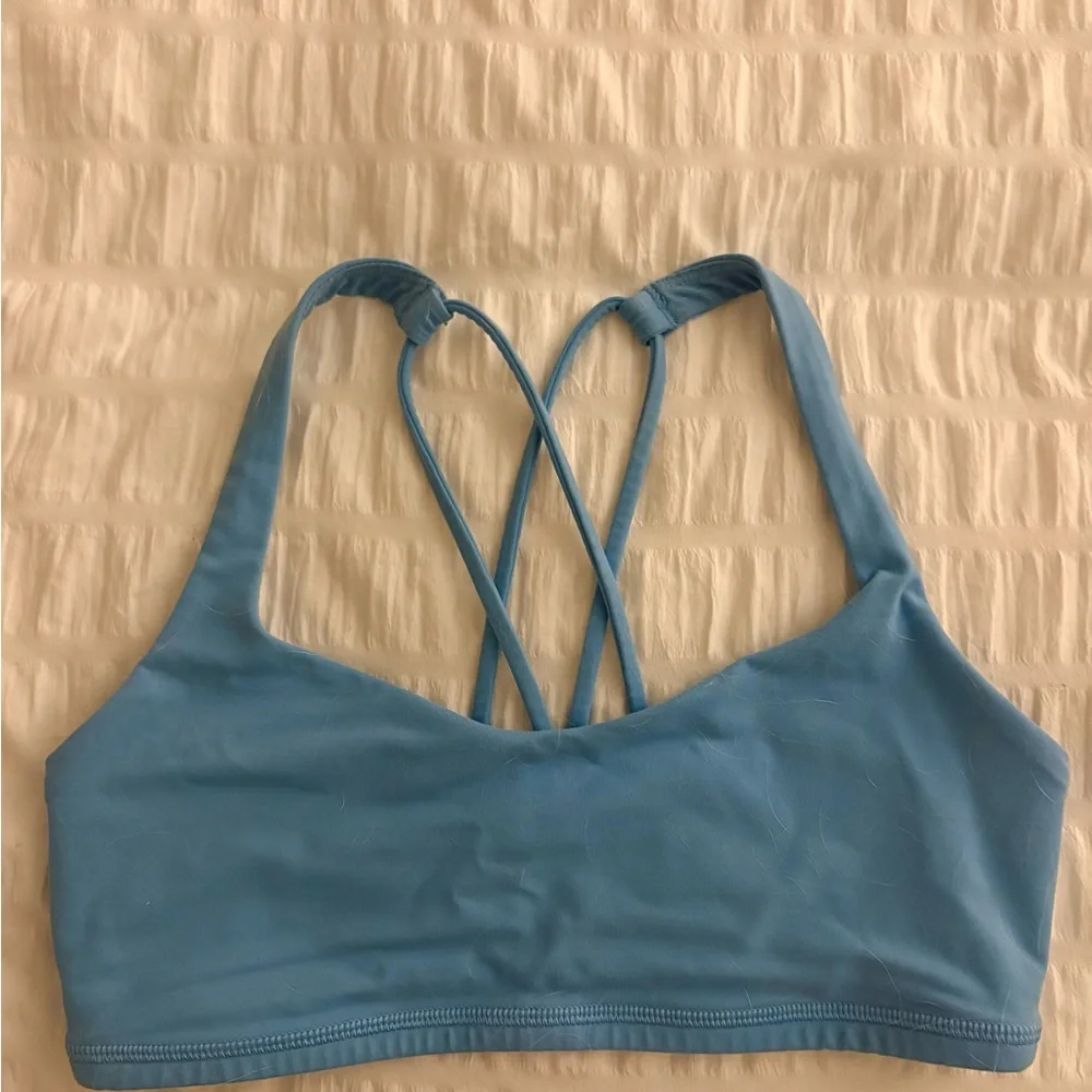 lululemon Sky Blue Strappy Cross-Back Sports Bra - Picture 2 of 2